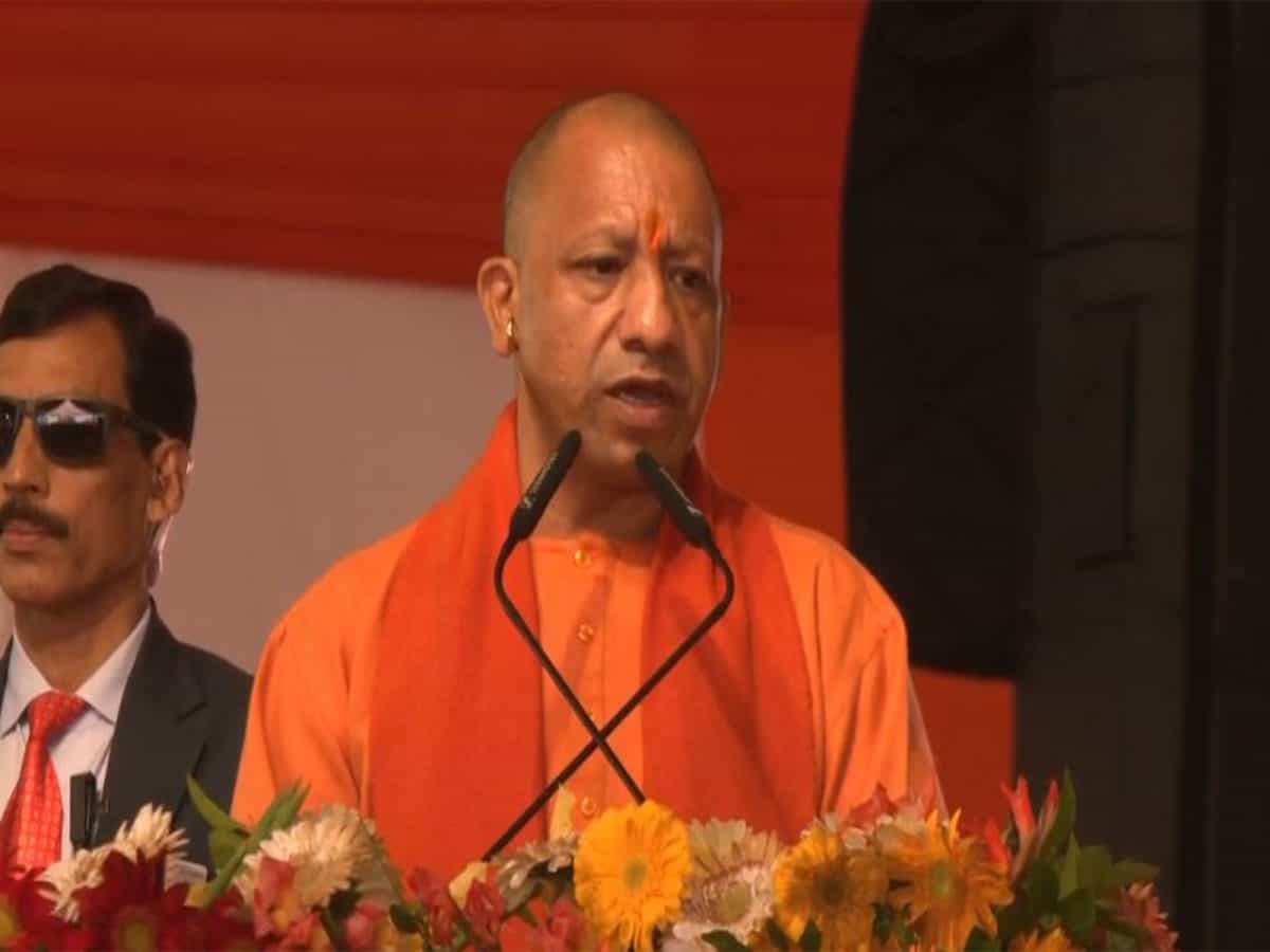 cm_yogi_in_ayodhya 