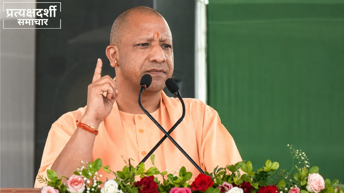 cm-yogi-deoria-encephalitis-sp-congress-political-attack.jpg 