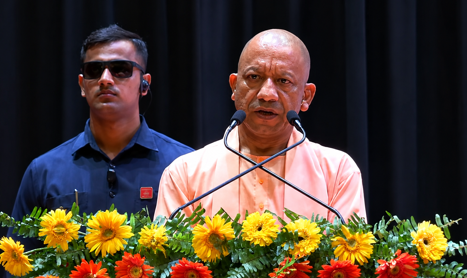 cm-yogi-prd-jawans-lucknow-23-crore-barrack-up news