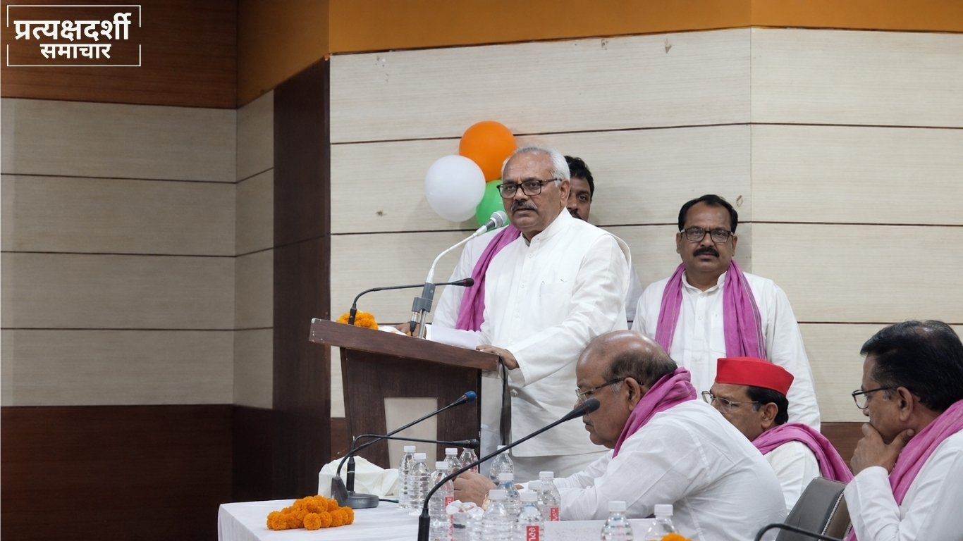 lal-bihari-yadav-akhilesh-yadav-dog-bell-vote-statement-azamgarh.jpg 