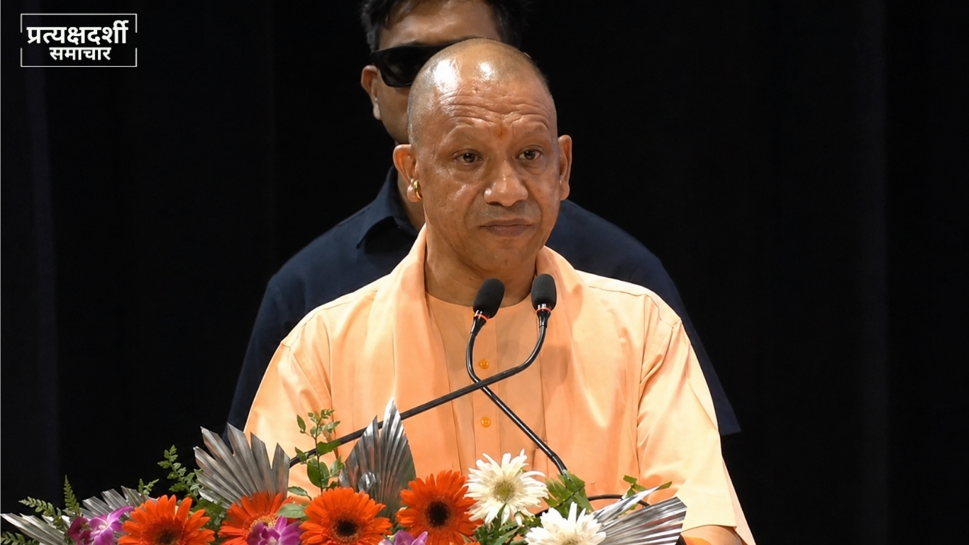 up-free-scooty-50000-girls-rani-laxmibai-scheme-yogi-2026.jpg 
