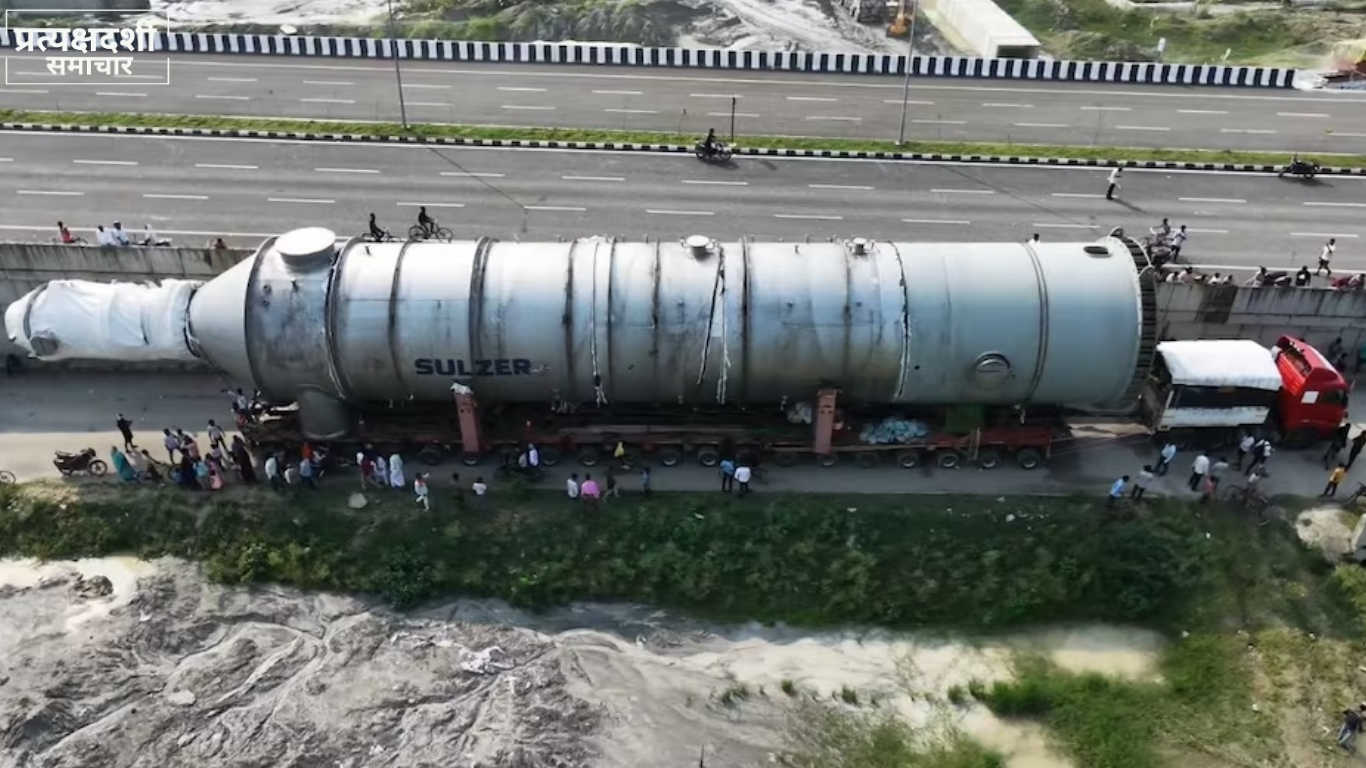 308-wheel-mahabali-truck-164-ton-reactor-lakhimpur-kheri.jpg 