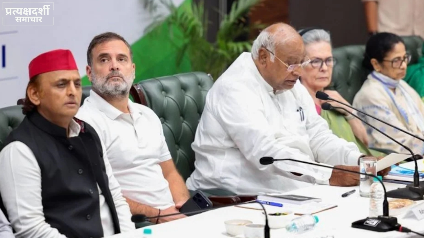 akhilesh-yadav-india-bloc-meeting-sp-congress-seat-sharing.jpg2 