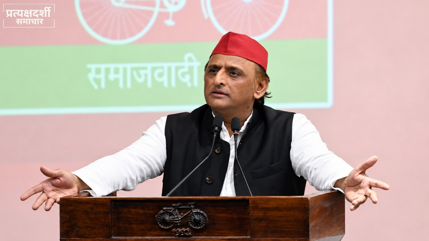 akhilesh-yadav-outsourcing-jobs-commission-paper-leak-up.jpg2 