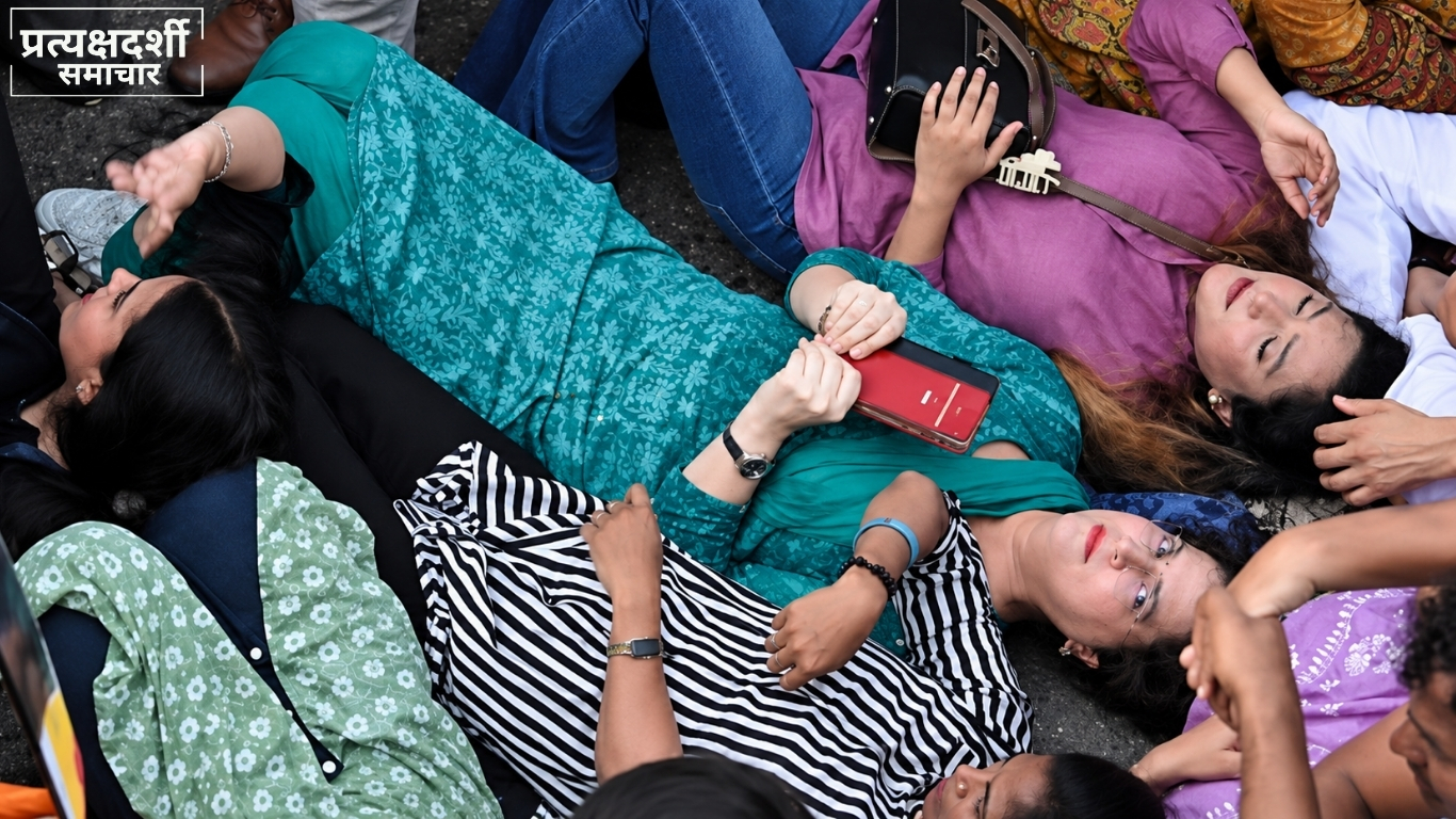rahul-gandhi-detained-priyanka-road-jantar-mantar-protest.jpg 