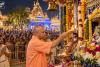 मथुरा से मुंबई और द्वारका से श्रीनगर तक कृष्णमय हुआ भारत, जानें किस शहर में कैसे मनी जन्माष्टमी