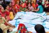 वैशाली नाव हादसा: 13 बच्चों की मौत, एक परिवार के 7 बच्चे नहीं लौटे; परिजनों से मिलकर रो पड़ीं DM वर्षा सिंह