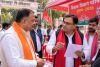 UP MLC Election: योगी के गढ़ में सपा प्रत्याशी के बूथ पर पहुंचे BJP के MLC! लगे अखिलेश यादव के नारे