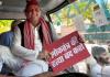दिल्ली मार्च में राहुल से पीछे क्यों रहे अखिलेश? SP बोली—2 दिन से 102° बुखार था