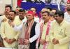 बृजभूषण के करीबी भवानी भीख शुक्ला 5 बेटों संग सपा में, गोंडा में क्यों चर्चा में आया यह फैसला?