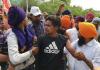 पंजाब बंद के बीच 'नशीले कैप्सूल' बेचने का आरोप, फरीदकोट में युवक पकड़ा; पुलिस से नोकझोंक