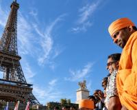 हिंदू प्रतिनिधिमंडल के दौरे पर महिला स्टाफ को हटाने का आरोप, हड़ताल से बंद हुआ Eiffel Tower; BAPS ने दी सफाई