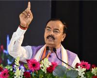 ‘2027 का मुकदमा आपकी अदालत में छोड़कर जा रहा हूं’, प्रयागराज में वकीलों से बोले केशव मौर्य