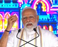 वडोदरा में फिर गूंजा PM मोदी का ‘नाराज फूफा जी’ वाला तंज, बोले—देश आगे बढ़ता रहा और ये हर काम में कमी निकालते रहे