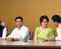 ‘ज्ञानेश कुमार इस्तीफा कैसे नहीं देंगे?’ CWC बैठक में प्रियंका गांधी का सवाल, राहुल ने PM मोदी-शाह पर लगाया बड़ा आरोप