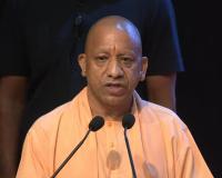 यूपी के आउटसोर्स कर्मचारियों को बड़ी राहत: ₹20 हजार न्यूनतम मानदेय, अब कंपनी नहीं काट सकेगी वेतन