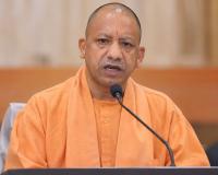 UP के वकीलों को योगी सरकार का बड़ा तोहफा, ₹5 लाख तक कैशलेस इलाज; चैंबर मेंटेनेंस और टैबलेट की भी सुविधा