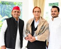 UP Election 2027: रामपुर जेल में आजम खान से मिले अखिलेश यादव! 15 नामों की लिस्ट पर चर्चा की अटकलें, क्या हुई बातचीत?