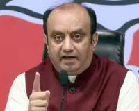 राहुल गांधी की विदेश यात्रा पर BJP का बड़ा सवाल, 'सत्ता परिवर्तन' के बयान से मचा घमासान; कांग्रेस ने किया पलटवार