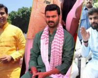 UP News: मंत्री ओपी राजभर के सामने रामलीला मंच पर BJP नेता पर हमला, महामंडलेश्वर घायल; 3 नामजद समेत कई पर FIR