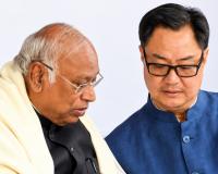 संसद के मानसून सत्र पर नया विवाद, Kharge के पत्र पर Rijiju का जवाब- कोई तय समयसीमा नहीं