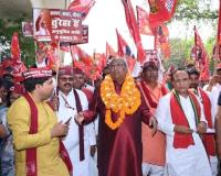 UP Election 2027: चुनाव से पहले टूट जाएगा NDA? कांग्रेस सांसद प्रमोद तिवारी का दावा, योगी सरकार के दो मंत्रियों में जुबानी जंग!