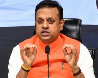 राहुल गांधी को 'नालायक नेता' कहकर बरसे संबित पात्रा, पूछा—राष्ट्रपति को सबूत क्यों नहीं दिए?