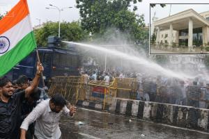 BPSC Protest: पटना में छात्रों का गुस्सा फूटा, बैरिकेडिंग तोड़ CM आवास की ओर बढ़े; पुलिस ने चलाया Water Cannon
