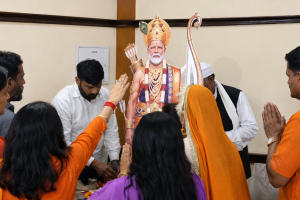 Modi Chalisa Viral Video: Press Club में PM मोदी की आरती और ‘मोदी चालीसा’, वीडियो वायरल; PCI ने कार्यक्रम से किया किनारा