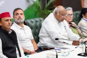 INDIA ब्लॉक की अहम बैठक से अखिलेश यादव ने बनाई दूरी, क्या UP में कांग्रेस से सीट बंटवारे पर फंस गया पेंच?