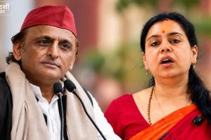 पूर्व IAS दिव्या मित्तल को अखिलेश यादव का खुला ऑफर, बोले—अब हरा-लाल गमछा डालने का फैसला करें