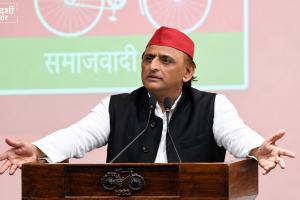 ‘सरकारी नौकरी होगी तो कमीशन कैसे मिलेगा?’ आउटसोर्सिंग पर अखिलेश का बड़ा आरोप, पेपर लीक से भी जोड़ा कनेक्शन