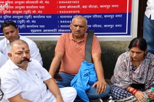 कानपुर में पुलिस चौकी पर 8 घंटे डटे SP विधायक अमिताभ बाजपेई, ACP से भिड़े; आखिर में छोड़ा गया युवक
