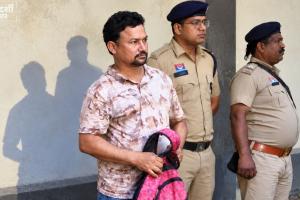19 साल बिलासपुर में रहा बांग्लादेशी अतीक, पासपोर्ट से वोटर ID तक मिले कई भारतीय दस्तावेज; STF ने पकड़ा