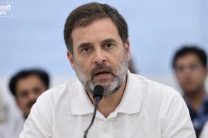 ₹880 करोड़ खर्च, फिर 15 एयरपोर्ट पर उड़ानें बंद; कांग्रेस का मोदी सरकार पर हमला- ‘उद्घाटन हुआ, फिर अंधेरी रात’
