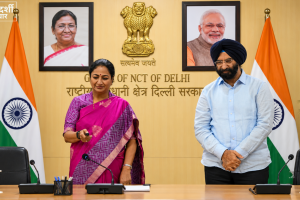 दिल्ली के कारोबारियों को बड़ी राहत: अब एक ही पोर्टल पर मिलेंगे लाइसेंस और NOC, दफ्तरों के चक्कर होंगे खत्म