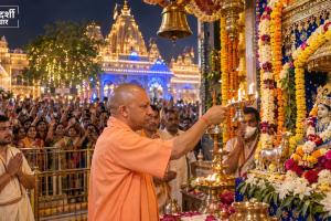 मथुरा से मुंबई और द्वारका से श्रीनगर तक कृष्णमय हुआ भारत, जानें किस शहर में कैसे मनी जन्माष्टमी