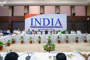 INDIA Alliance Meeting: 'वोट चोरी' पर आज की बड़ी बैठक अचानक टली! खरगे की अध्यक्षता में बननी थी रणनीति, अगली तारीख तय नहीं