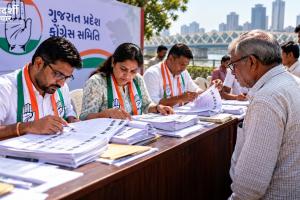 Gujarat Politics: हर बूथ पर 'वोट रक्षक' तैनात करेगी कांग्रेस, पृथ्वीराज चव्हाण ने वोटर लिस्ट पर उठाए सवाल; 1 नवंबर को दिल्ली में रैली