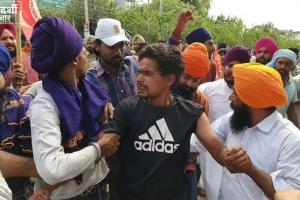 पंजाब बंद के बीच 'नशीले कैप्सूल' बेचने का आरोप, फरीदकोट में युवक पकड़ा; पुलिस से नोकझोंक