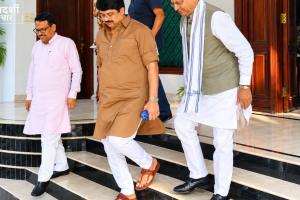 UP Election 2027: राजा भैया से BJP प्रदेश अध्यक्ष की मुलाकात, सपा का तंज; क्या बनेगा नया गठजोड़?